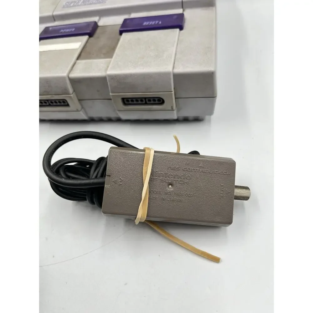 Super Nintendo Entertainment System SNES Console SNS-001 w/ Controller & Cords